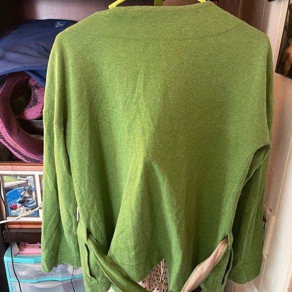 Soft green track jacket - Picture 2 of 2